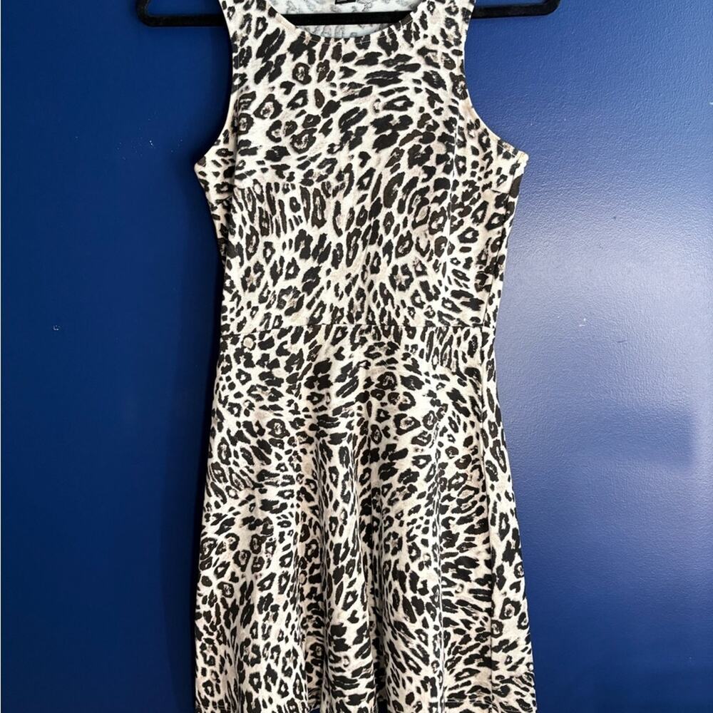 H&M Black and White Patterned dress size S - Picture 5 of 7